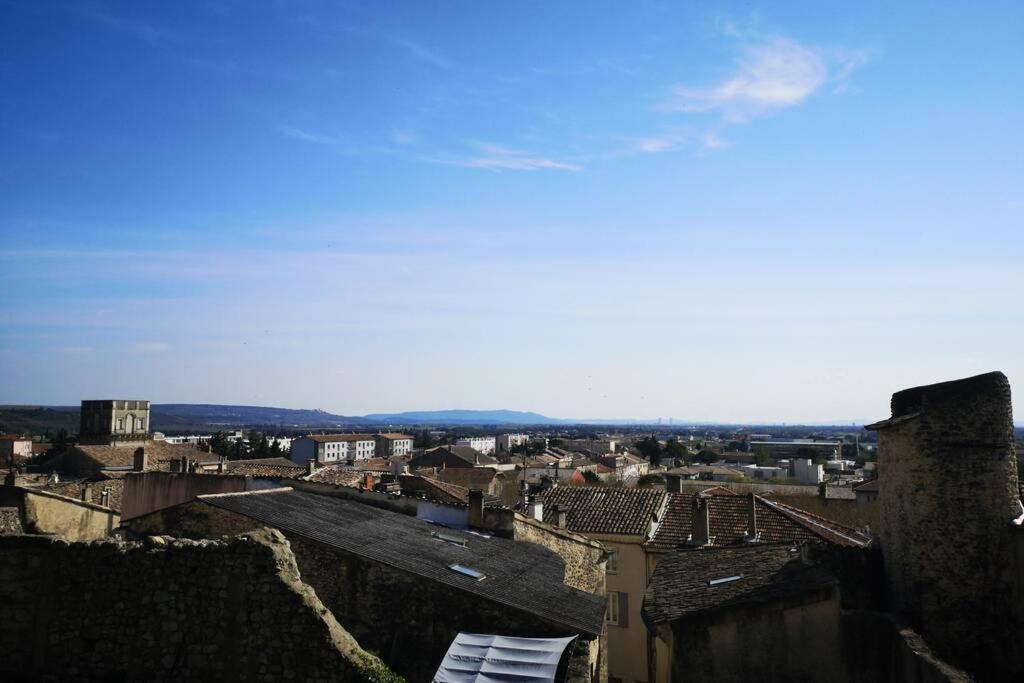 Maison De Village Meublee Avec Terrasse Donzere Экстерьер фото